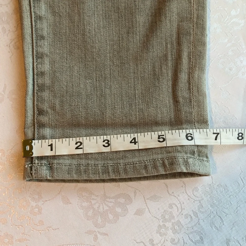Eileen Fisher High-Waisted Gray Cropped Folded Denim Jeans Pants Women’s 12